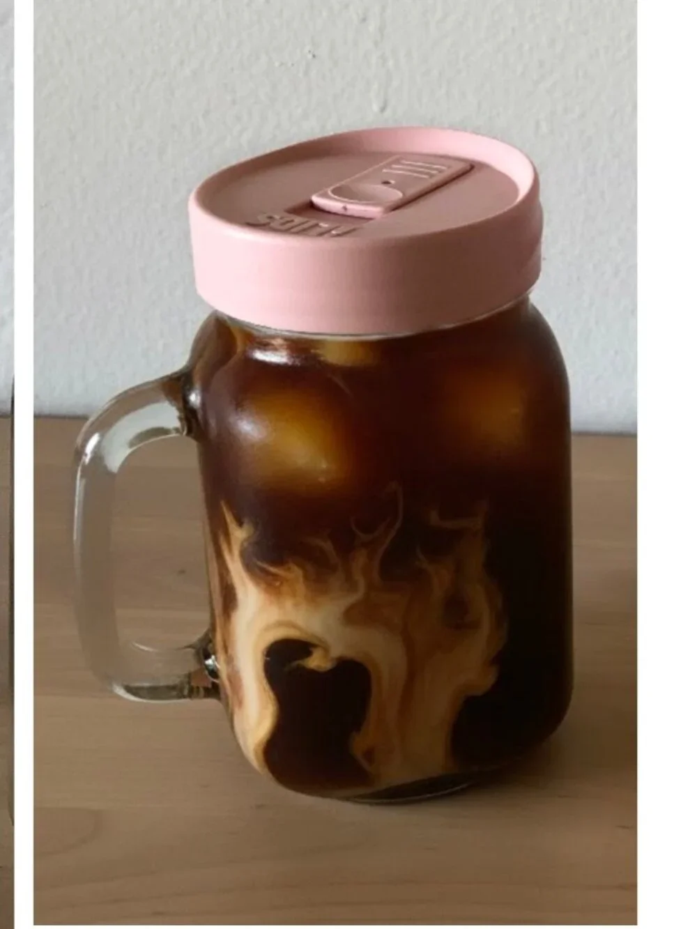 Glass Thumbler Jar with Handle for Smoozies, Coffee ect. - Pink Slider Lid
